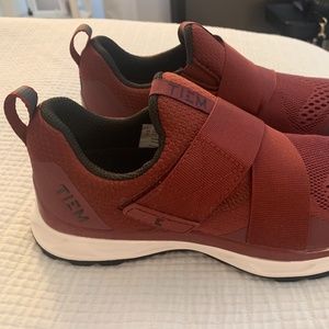 Brand New Tiem Spin Shoes - Maroon 8